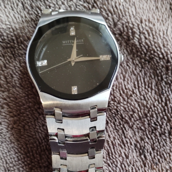 Wittnauer Silver and Black Men\'s Watch